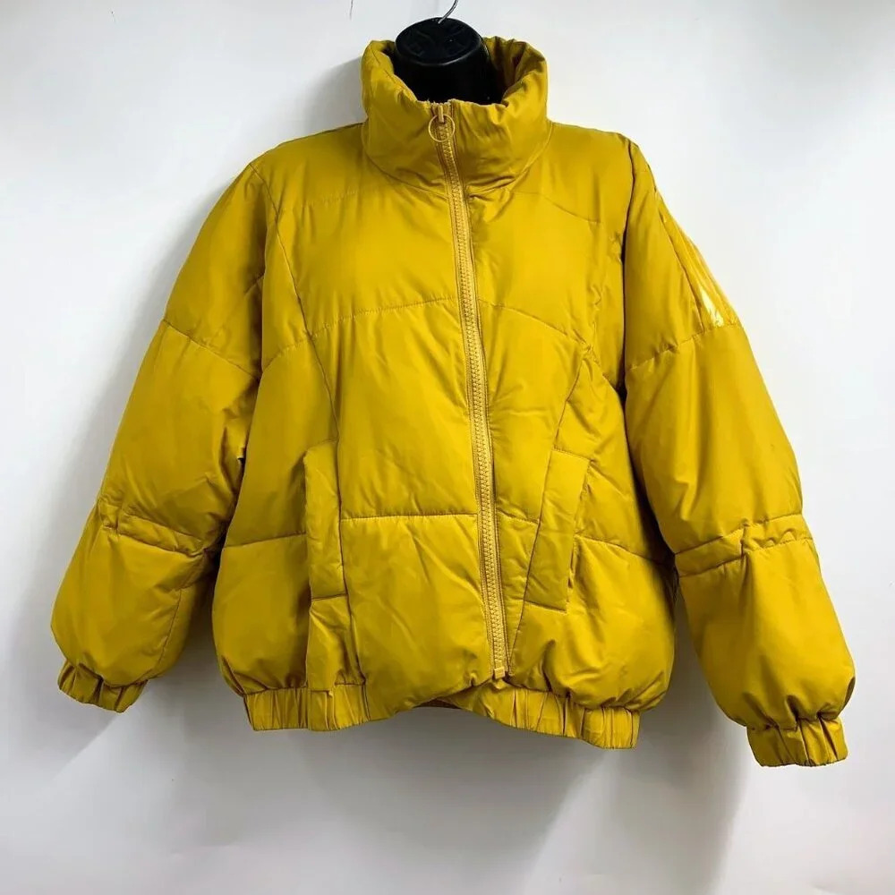 Cabi Women's Puff Piece Cropped Oversized #4228 Nylon Puffer Coat Size XS